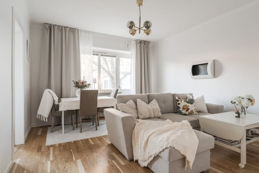 Bryggargatan 9A, Sandviken - Vollständig renovierte und stilvolle 1,5-Zimmer-Wohnung mit Balkon in sonniger Westausrichtung direkt im Zentrum